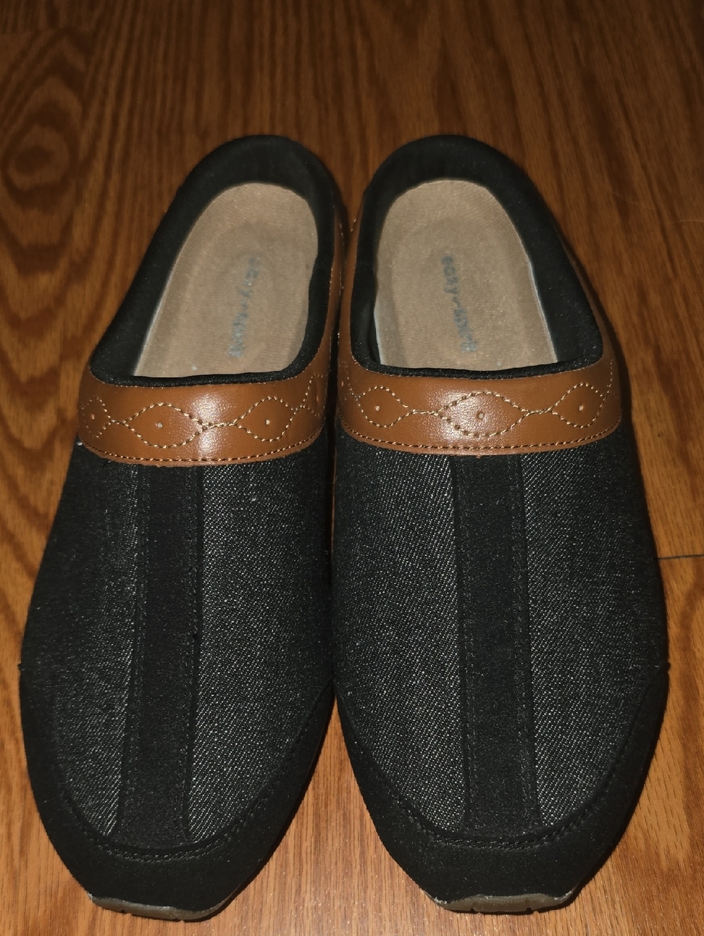 Easy Spirit Black Slip-On Loafers with Brown Trim